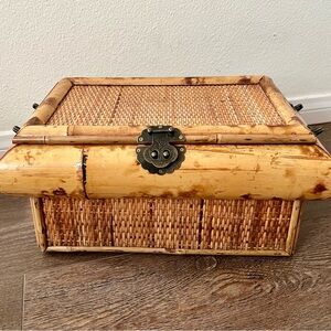 Vintage bamboo wicker rattan box with lid